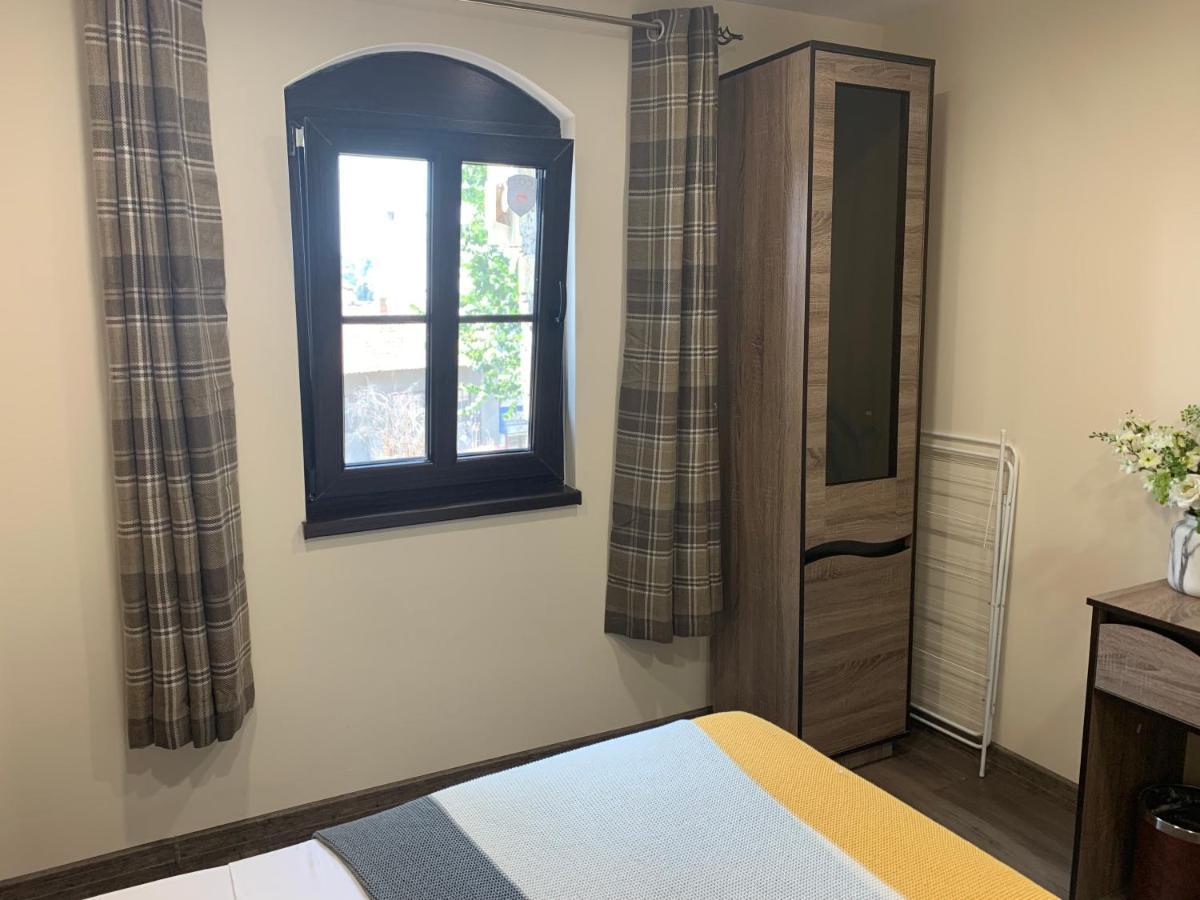 Apartment Zdravets 2, In The Heart Of The Old City Veliko Turnovo Bagian luar foto