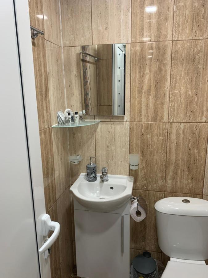 Apartment Zdravets 2, In The Heart Of The Old City Veliko Turnovo Bagian luar foto